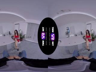Virtual reality- bruneta €mployer
